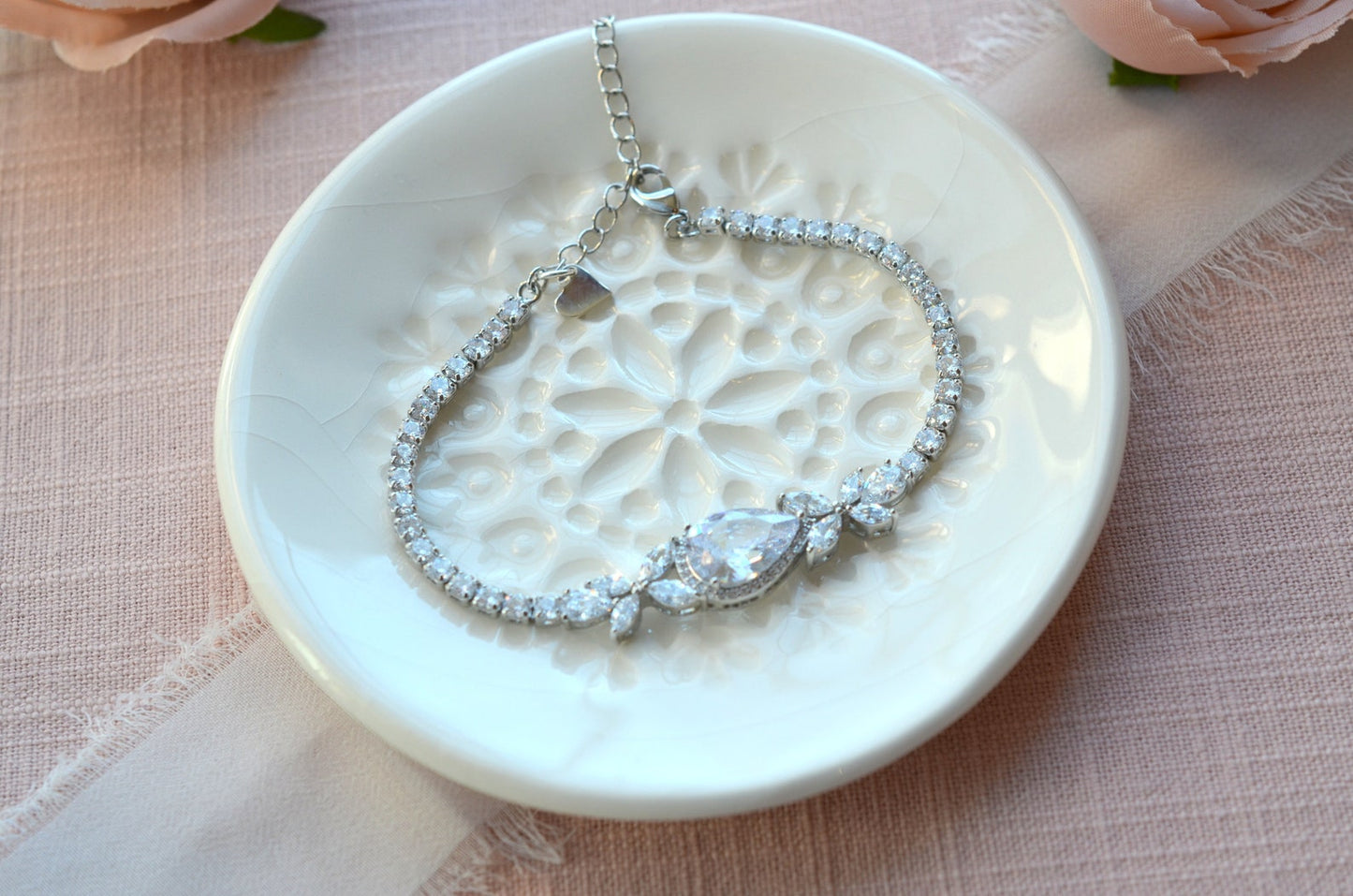 Haley Bridal Teardrop Bracelet