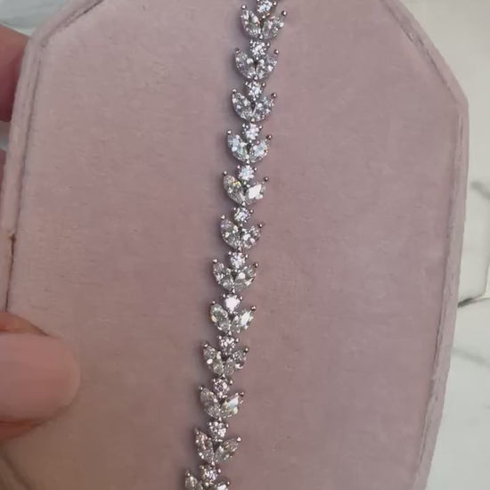 Video of sparkly Cubic Zirconia bracelet 