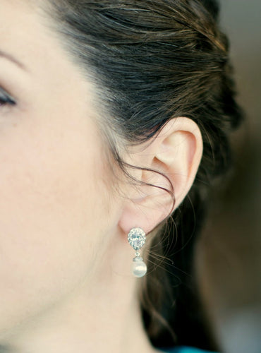 Ava Pearl Bridesmaid Earrings