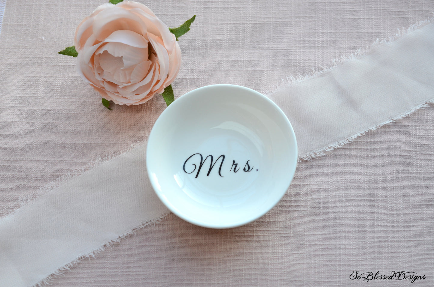 Mrs Ring Dish