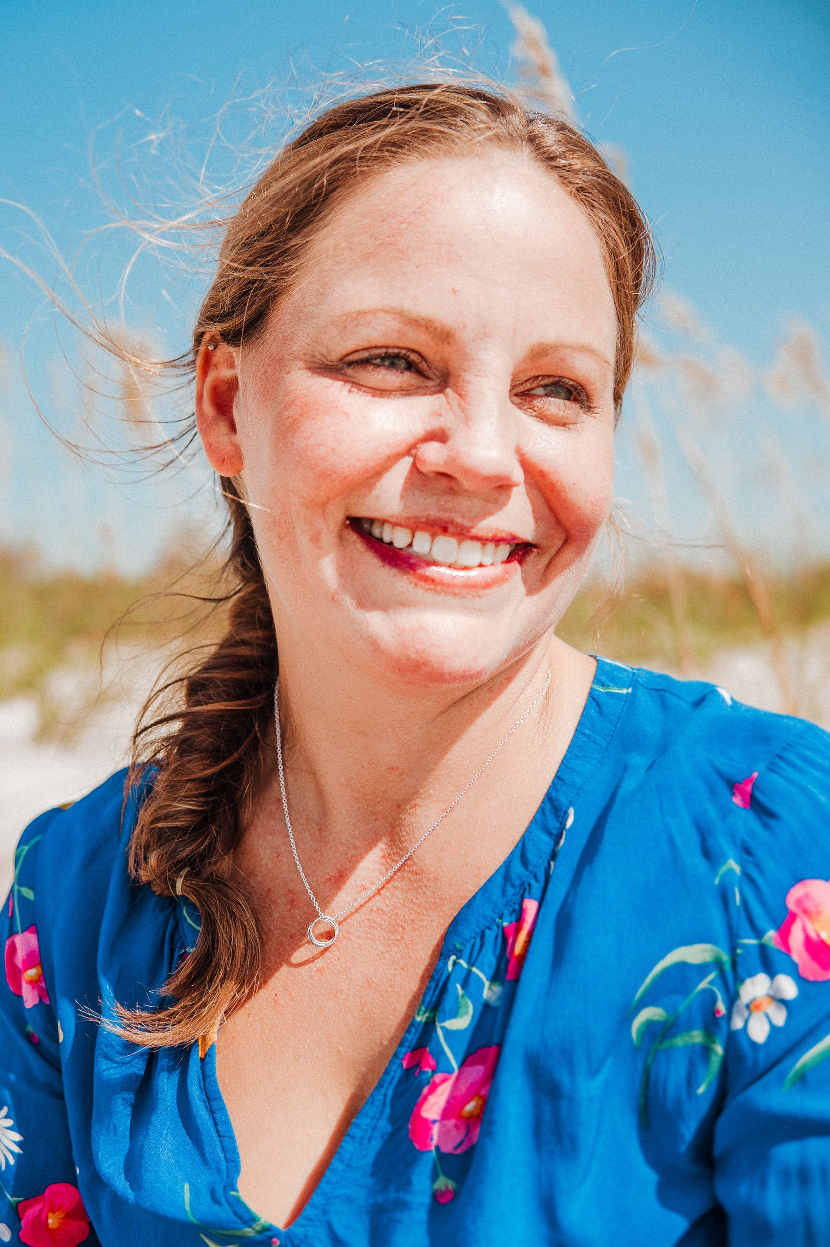 Daughter in law wearing inseparable necklace