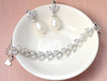 Matching Pearl Earrings and Bracelet