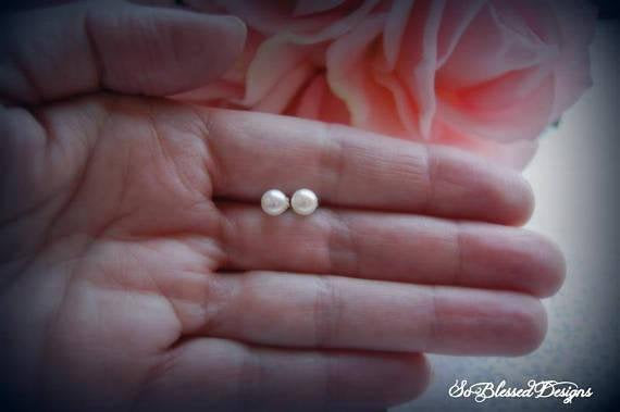 tiny pearl stud earrings