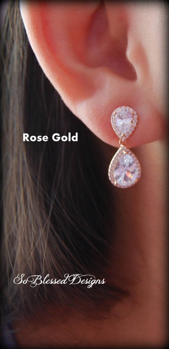 Rose Gold Teardrop Bridesmaid Earrings being worn by bridesmaid in wedding party